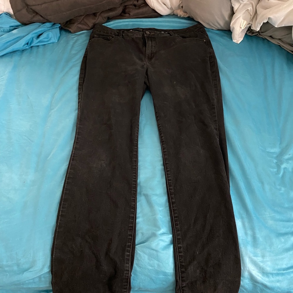 All black Medium modern series Lee straight leg curvy fit jeans